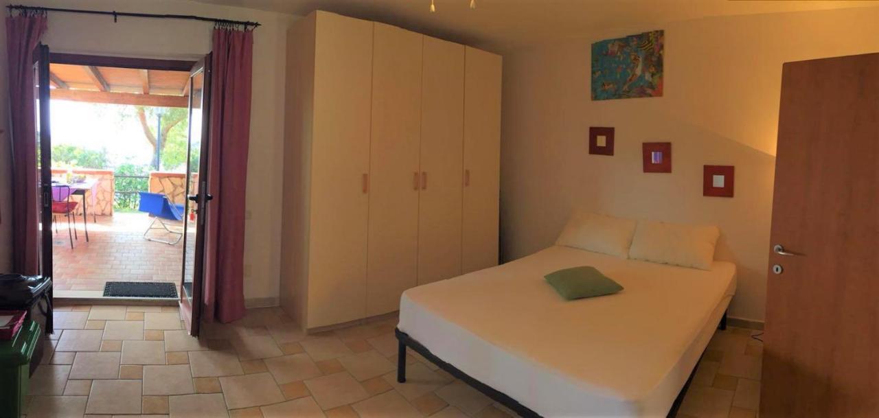 Le Terrazze Di Pareti Apartment กาโปลิเวรี ภายนอก รูปภาพ